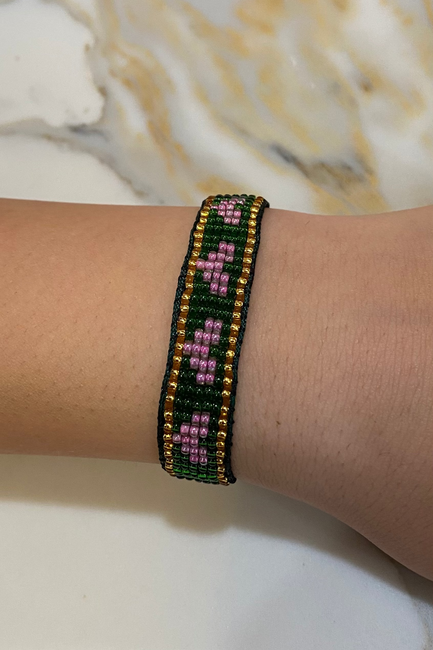 Village Lift Bracelet - Green with Pink Hearts