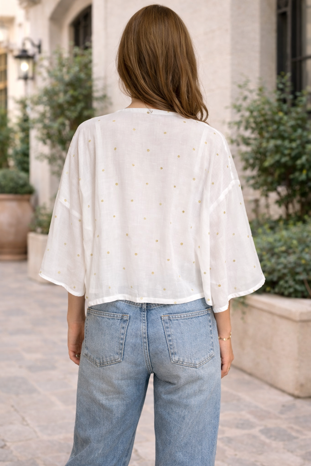 Kimono - White with Gold Sequins