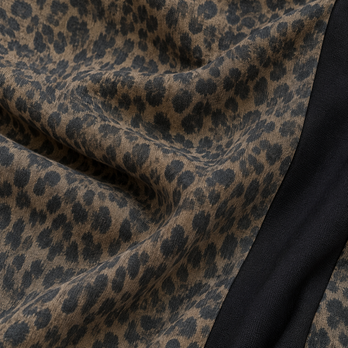 Vintage Havana Leopard Sweatpants