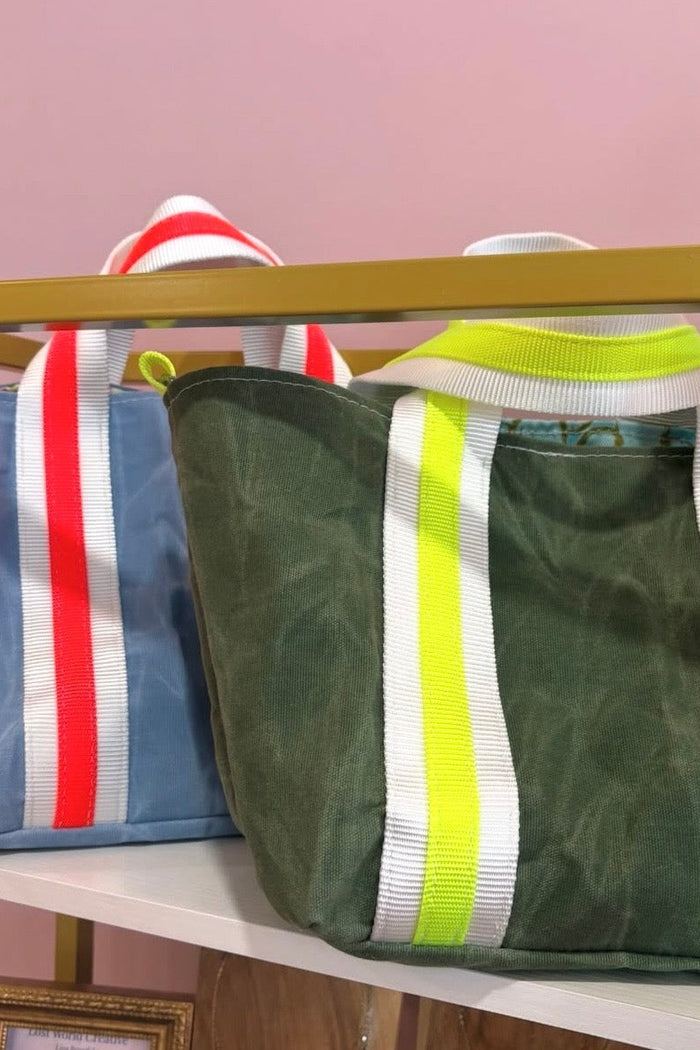 Fauve Life totes