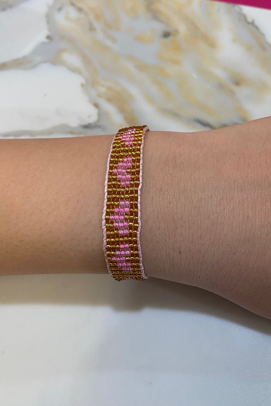 Village Lift Bracelet - Gold with Pink Hearts